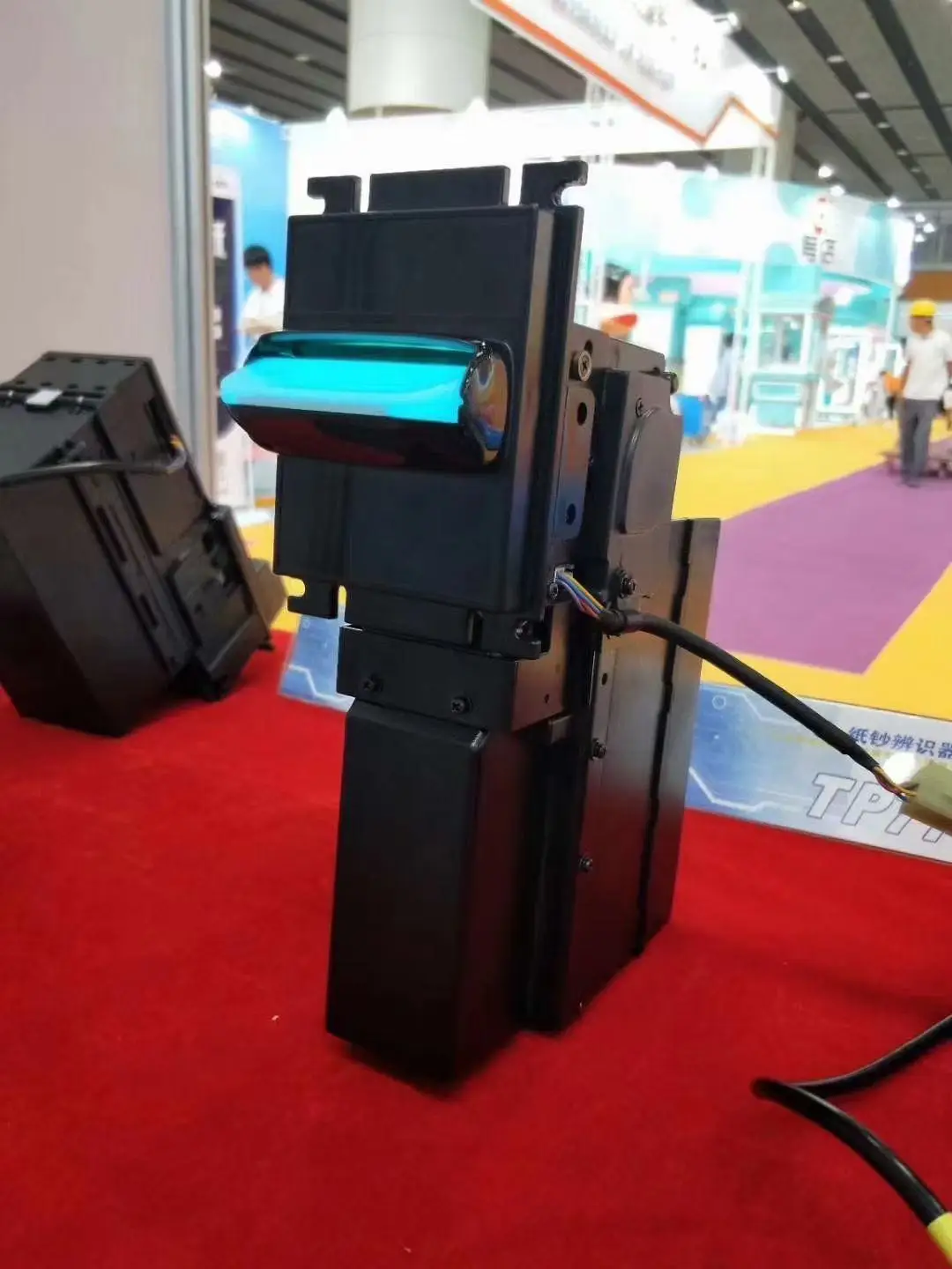# q akseptor validator tagihan - Vending Q ulasan dan harga